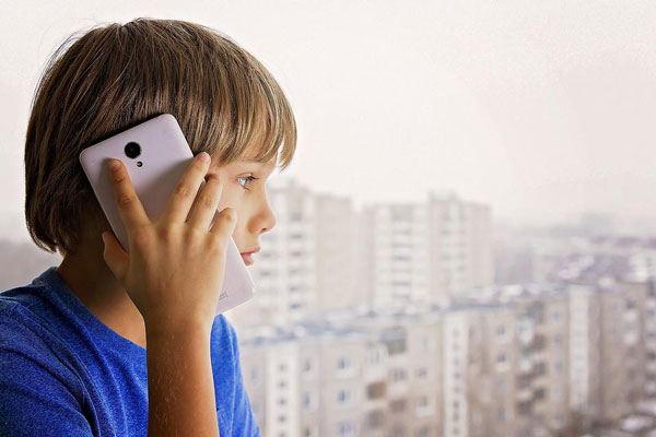 How can I check my son’s phone call history?