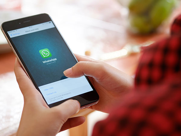 How to see WhatsApp messages of others secretly?